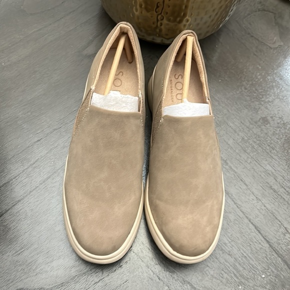 SOUL Naturalizer Lyrie Women's Slip On Shoes (WIDE) - Picture 6 of 9